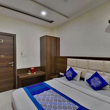 Hotel Amar Palace Ujjain Eksteriør bilde