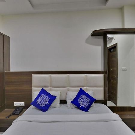 Hotel Amar Palace Ujjain Eksteriør bilde