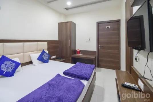Hotel Amar Palace Ujjain Eksteriør bilde
