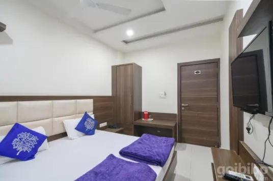 Hotel Amar Palace Ujjain Eksteriør bilde
